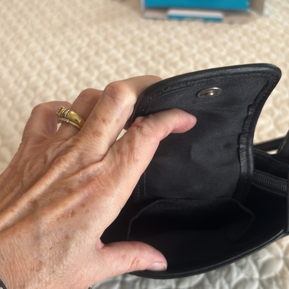 Fossil Black Leather Dual-strap Handle Shoulder Bag W/Fold-over Phone Pocket Zip - Picture 6 of 14